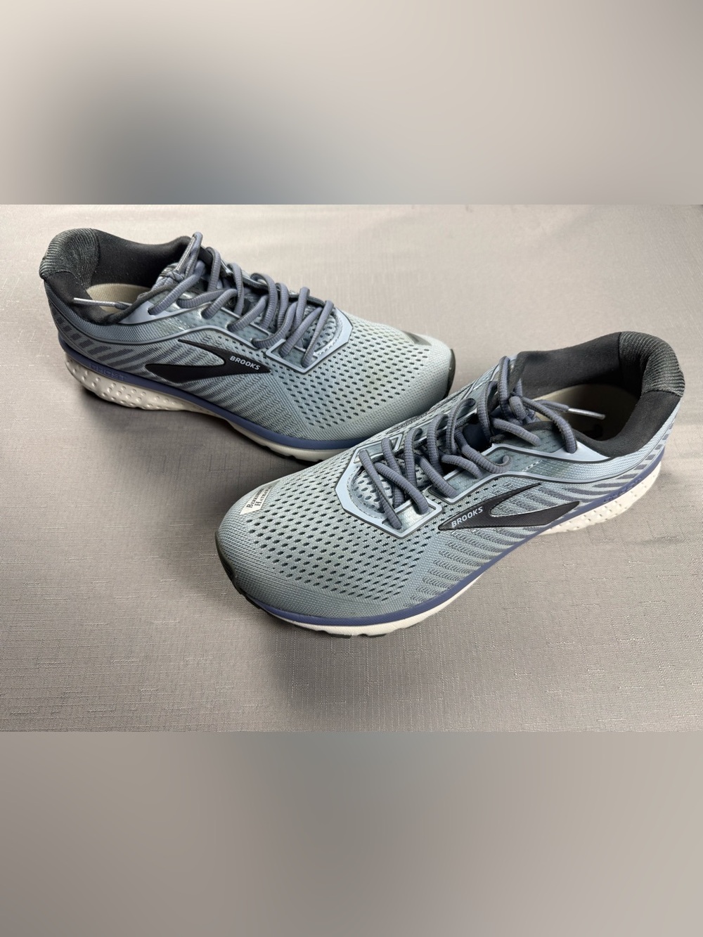 Brooks Light Blue and Gray Men's/Women's Running Shoes